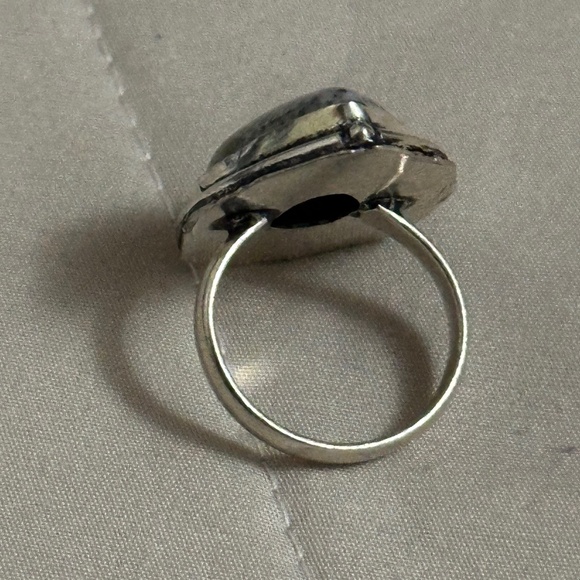 Sterling silver plated teardrop Dendritic agate ring, Gray - Picture 8 of 13